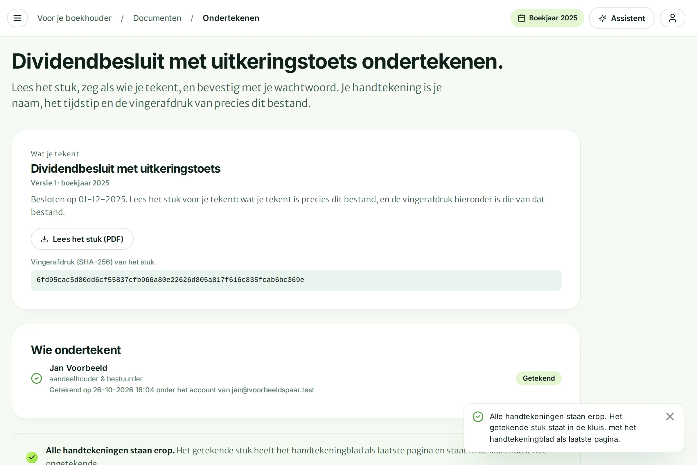 Het getekende dividendbesluit met de knoppen Getekend stuk en Naar de kluis